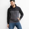 Men's hoodie sweatshirt in french terry fabric. Long-sleeved with two side pockets.