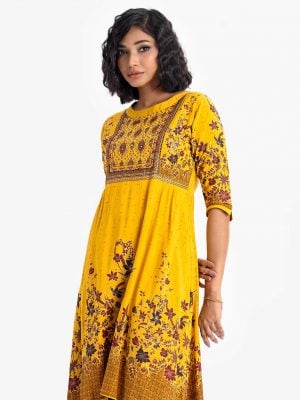 Women's frock-style floral printed kameez in viscose fabric. Mock neck and three-quarter sleeves. Karchupi at the front.