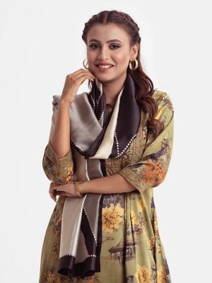 Women's printed scarf in art silk fabric.