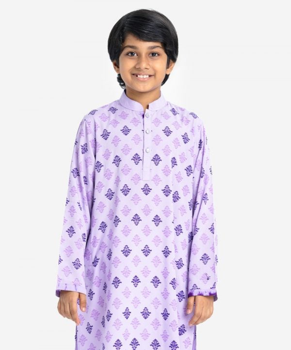 Kid boys ethnic printed panjabi in viscose fabric. Mandarin collar and inseam pockets.