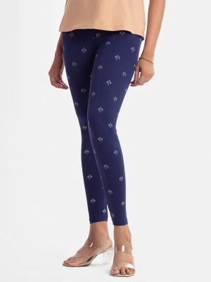 Women's leggings in cotton knit fabric. Concealed elasticated on the waistline.