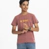 Crew neck, short-sleeved teen boy's t-shirt in single jersey fabric. Le Reve logo print at front.