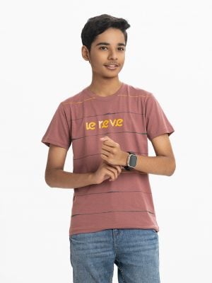 Crew neck, short-sleeved teen boy's t-shirt in single jersey fabric. Le Reve logo print at front.