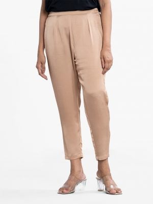 Women's pant pajamas in crepe fabric. Concealed elasticated waistline with side hook and hidden zipper.