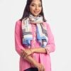 Women's printed scarf in blended cotton fabric.