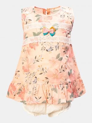 Sleeveless newborn baby girls floral printed frock in cotton fabric with short pant set. Lacework and bow at the front.
