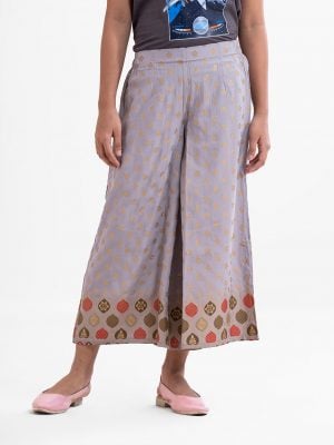 Kid girls printed palazzo in viscose fabric. Concealed elasticated waistline