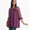Printed Tent-style top in crepe fabric. V-neck, lantern-sleeved. Button fastening and slit at the front.