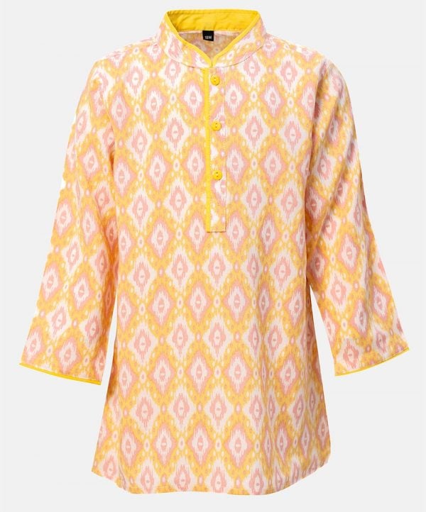 Newborn baby boys printed panjabi in cotton fabric. Mandarin collar and inseam pockets.