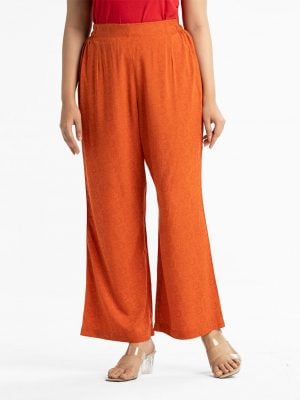 Women's printed palazzo in viscose fabric. Concealed elasticated waistline.