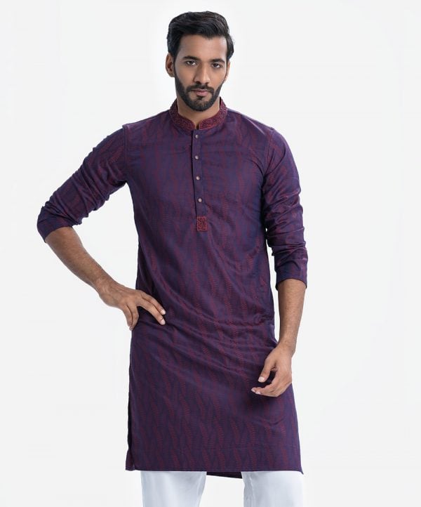 Men's slim fitted panjabi in Jacquard fabric. Karchupi at mandarin collar with metal buttons placket.