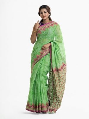 Women's all over printed saree in cotton fabric. Embellished with embroidery and tassel at the achal.