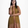 Printed A-line tunic in Joom fabric. Stand collar with the patch at front, karchupi with three-quarter sleeves and hemline.