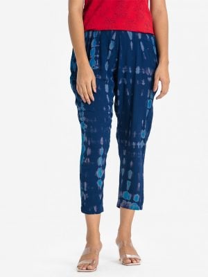 Women's all-over tie-dye printed palazzo in viscose fabric. Concealed elasticated waistline.