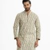 Men's slim-fitted panjabi in printed cotton fabric. Mandarin collar and inseam pockets.