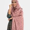 Women's printed hijab in crepe fabric.