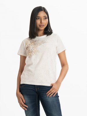 Ladies printed short-sleeves round neck t-shirt in cotton knit fabric.