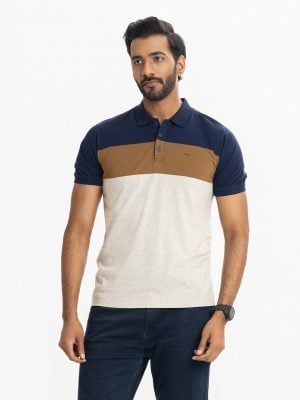 Men's slim-fitted polo shirt in mercerized cotton fabric. Striped, button placket at front and rib collar cuff.