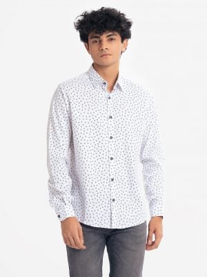 Men's long sleeve casual shirt in printed cotton fabric. Classic collar, button fastening at the front and adjustable metal buttons at cuffs.