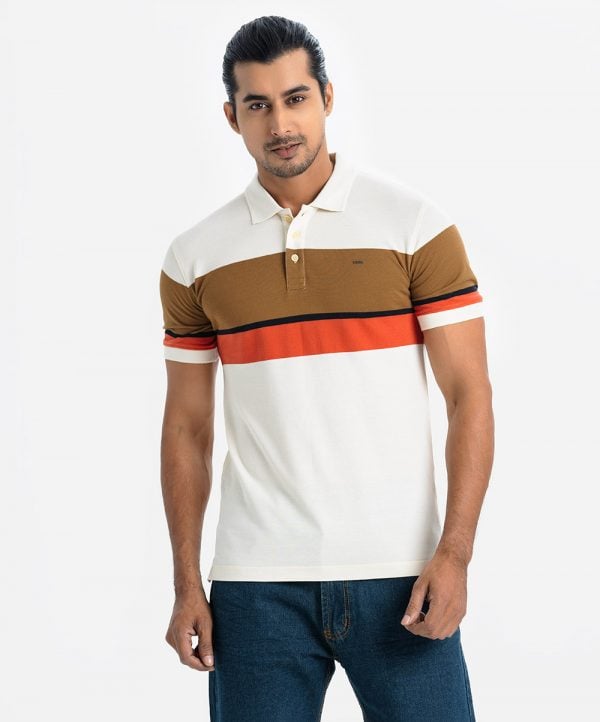 Men's stripes polo shirt in mercerized cotton fabric. Classic collar with button placket and short sleeves.