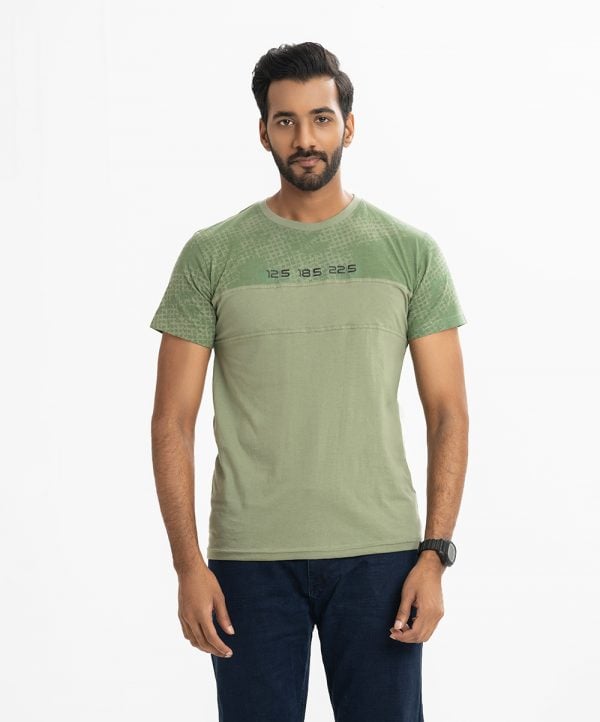 Men's t-shirt in cotton single jersey fabric. Crew neck, short sleeves. Print on the chest.