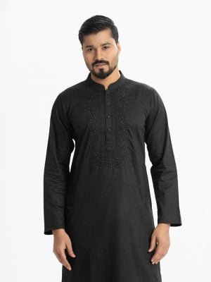 Mens printed in cotton fabric. Mandarin collar, inseam pockets. Embroidery and karchupi at the front.