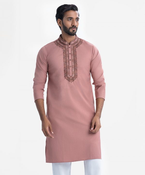 Men's semi fit panjabi in cotton blended fabric. Embroidery and karchupi at the mandarin collar and metal buttons placket.