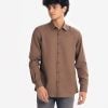 Men's long-sleeve casual shirt in twill viscose fabric. Classic collar and short sleeves. Button fastening at the front.