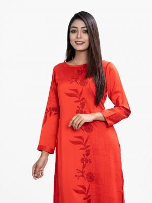 Women's straight kameez in crepe fabric. Boat neck, full sleeves. Embroidery with floral and geometric print detail at the front half side and sleeves hemline.