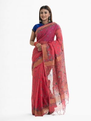 Women's all over printed saree in cotton fabric. Fringe trim at the achal.