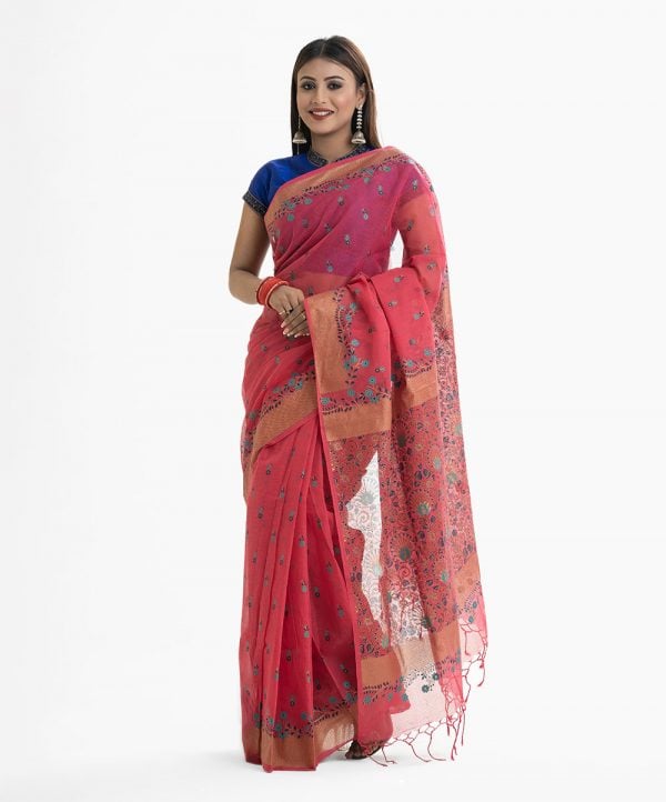 Women's all over printed saree in cotton fabric. Fringe trim at the achal.