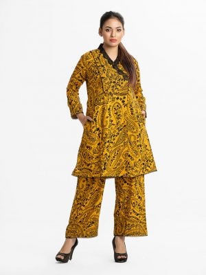 Retro wrap style top bottom set in printed viscose fabric. Lace attach at V-neck with wrap and full sleeves. Palazzo pants as the bottom.