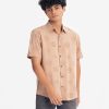 Men's Short Sleeve casual shirt in twill viscose fabric. Classic collar and short sleeves. Button fastening at the front.