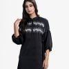 Exclusive A-line tunic from Nargisus by Le Reve in crepe fabric. Mandarin collar, balloon sleeves. Karchupi at the front and one side asymmetric cut.