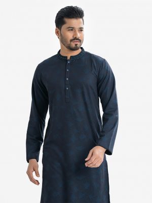 Men's slim fitted panjabi in Jacquard fabric. Karchupi at mandarin collar with metal buttons placket.