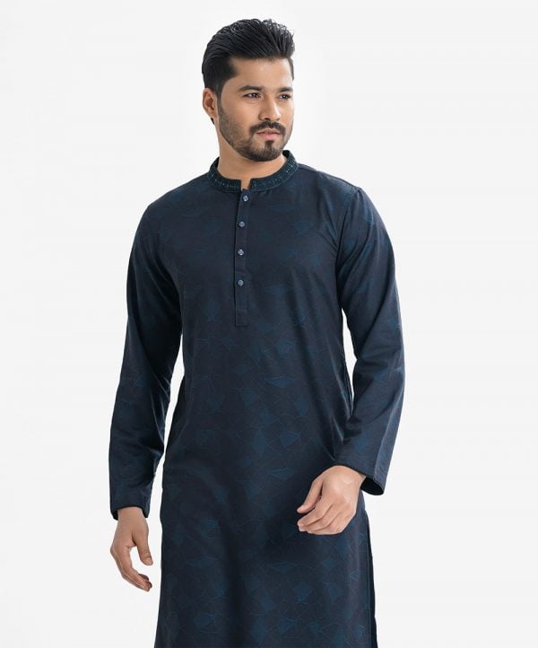 Men's slim fitted panjabi in Jacquard fabric. Karchupi at mandarin collar with metal buttons placket.