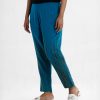 Women's pant pajamas in viscose fabric. Concealed elasticated waistline and print at leg hemline.