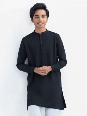 Teen boy's solid color short style panjabi in jacquard fabric. Mandarin collar with metal buttons on the placket.