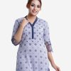 Printed straight kameez in zoom fabric. V-neck with the attached patch. Scallops at sleeved and hemline with karchupi.