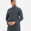 Digital printed semi fitted panjabi in cotton fabric. Mandarin collar, full sleeves and inseam pockets.