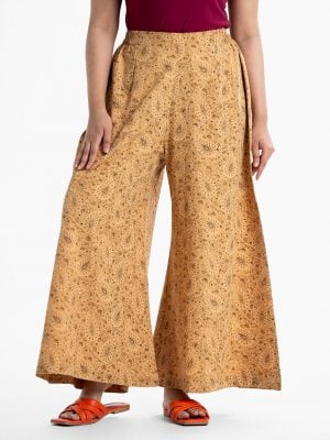 Women's all-over skirt palazzo in viscose fabric. Concealed elasticated waistline.