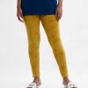 Women's printed leggings in cotton knit fabric. Concealed elasticated waistline