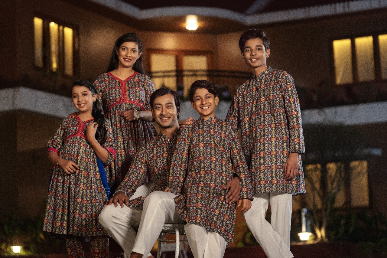 কম্বো বা ফ্যামিলি সেট 