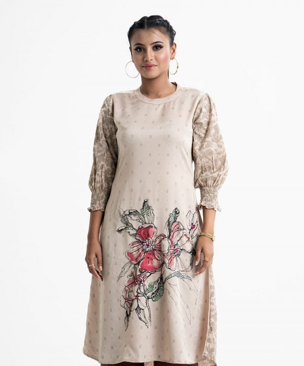 Floral printed straight kameez in crepe fabric. Mock neck and lantern sleeves. Karchupi at front.