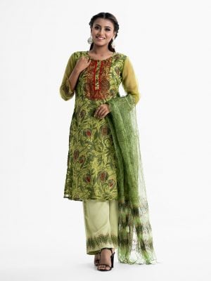 Women's exclusive printed straight salwar kameez from Nargisus by le reve in muslin silk fabric. Round neck, three-quarter sleeved and karchupi at the front. Complemented with crepe palazzo pant and silk dupatta.