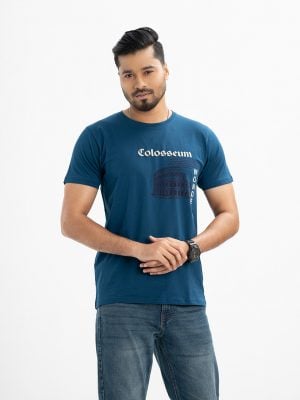 Men's t-shirt in cotton single jersey fabric. Crew neck, short sleeves. Typographic print on the chest.