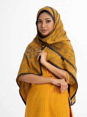 Women's printed hijab in georgette fabric with karchupi.