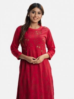 Women's straight kameez in georgette fabric. Mock neck, three-quarter sleeves. Karchupi at front