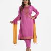 Women's salwar kameez in joom fabric. Round neck, three-quarter sleeved and karchupi at the front. Complemented with pants and chiffon dupatta.