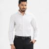 Men's slim fit business formal shirt in cotton check fabric.Classic collar and long sleeves with adjustable button cuff.